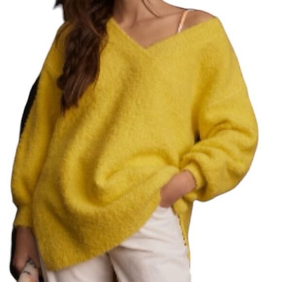 Pilcro Anthropologie Yellow Fuzzy V-neck Oversized Sweater(Size XS) - Picture 1 of 9